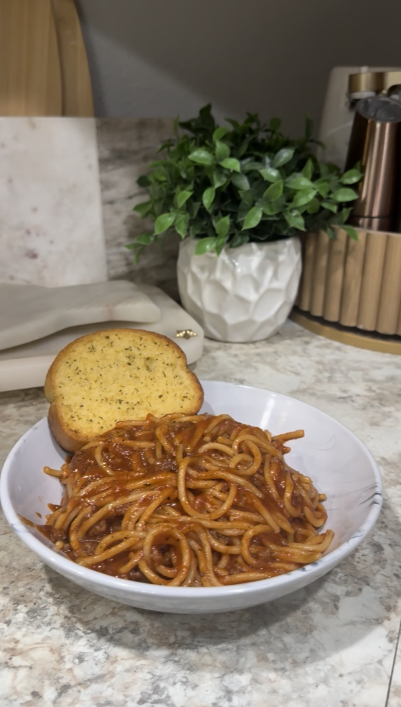 Home Cheap spaghetti meal for busy families on a budget
